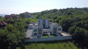 MB Villas